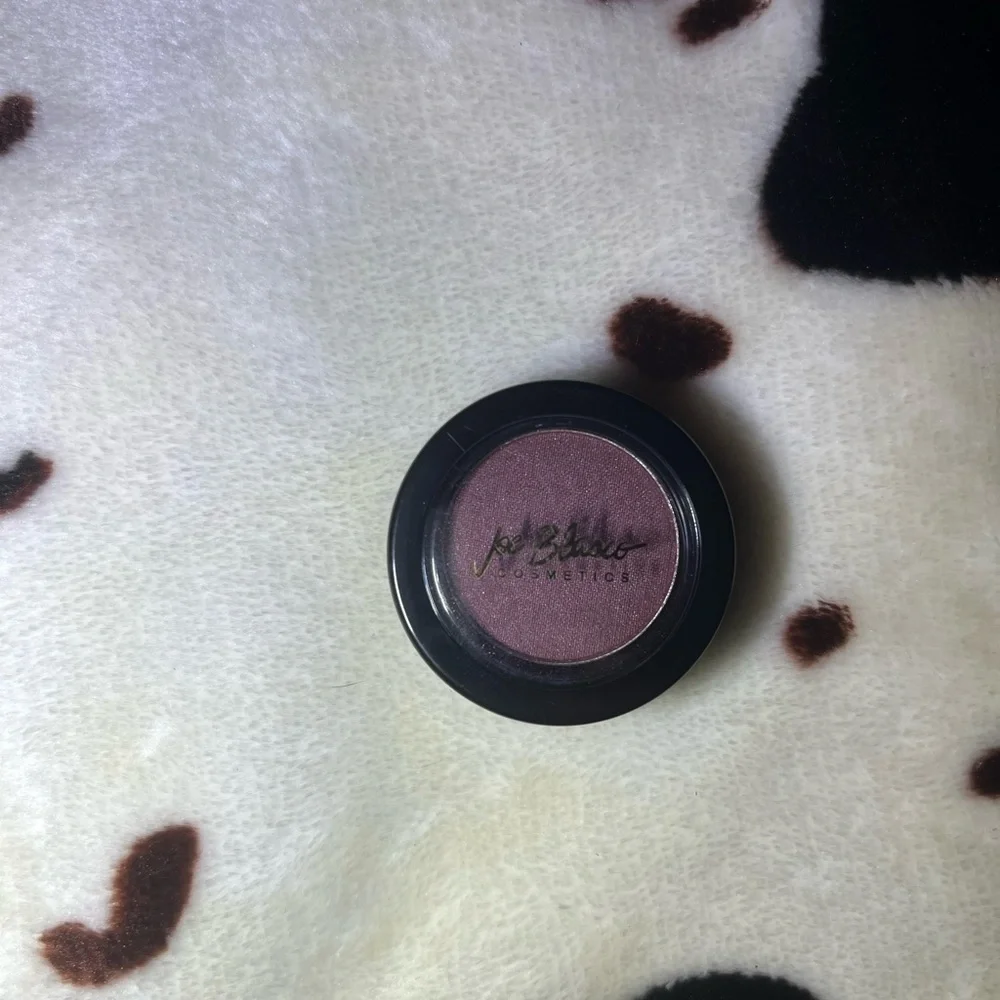 ✨NEW TRAVEL SIZE MAKEUP BUNDLE✨ - Picture 3 of 5